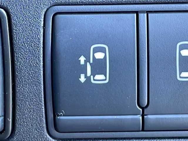 日産 セレナ 岐阜県 2019(平31)年 7.5万km ブリリアントホワイトパール 禁煙車/純正ナビ/AM/FM/CD/DVD/SD/AUX/フルセグTV/アラウンドビューモニター /フリップダウンモニター /両側パワースライドドア/エマージェンシーブレーキ /ハンズフリースライドドア/オートライト/フォグランプ/インテリジェントキー /プッシュスタート /防水シート /パーキングアシスト /バックソナー/ステリングスイッチ/ドアバイザー/純正アルミホイール