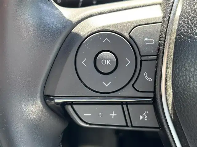 トヨタ ハリアー G 福岡県 2020(令2)年 4万km プレシャスブラックパール 純正ナビ（BLUETOOTH/AUX)/Bカメラ/電動リアゲート/レーダークルーズコントロール/LEDヘッドライト/オートライト/オートマチックハイビーム/ハーフレザーシート/D席パワーシート/純正18インチAW/USB入力端子/ワイヤレス充電/デジタルインナーミラー/SOSコール/BSM/横滑り防止装置/コーナーセンサー/レーンキープアシスト/盗難防止装置/衝突軽減システム/スマートキー/ETC