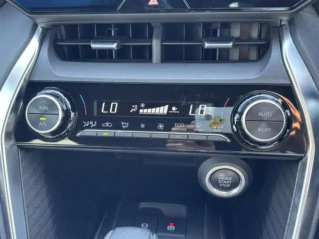 トヨタ ハリアー G 福岡県 2020(令2)年 4万km プレシャスブラックパール 純正ナビ（BLUETOOTH/AUX)/Bカメラ/電動リアゲート/レーダークルーズコントロール/LEDヘッドライト/オートライト/オートマチックハイビーム/ハーフレザーシート/D席パワーシート/純正18インチAW/USB入力端子/ワイヤレス充電/デジタルインナーミラー/SOSコール/BSM/横滑り防止装置/コーナーセンサー/レーンキープアシスト/盗難防止装置/衝突軽減システム/スマートキー/ETC