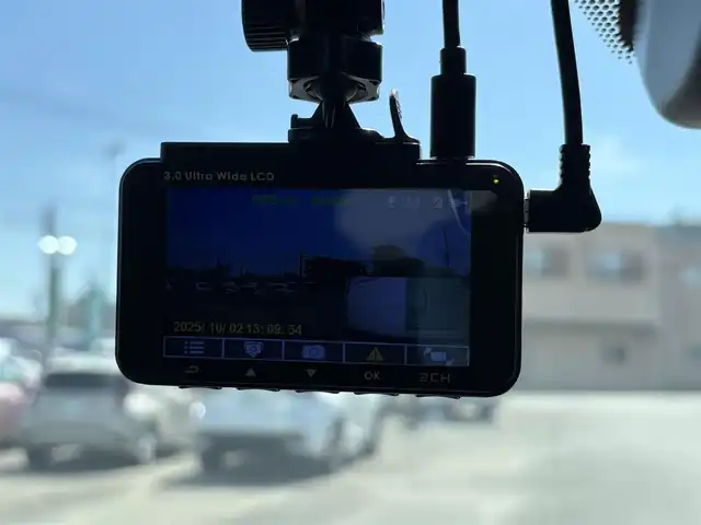 トヨタ ハリアー G 福岡県 2020(令2)年 4万km プレシャスブラックパール 純正ナビ（BLUETOOTH/AUX)/Bカメラ/電動リアゲート/レーダークルーズコントロール/LEDヘッドライト/オートライト/オートマチックハイビーム/ハーフレザーシート/D席パワーシート/純正18インチAW/USB入力端子/ワイヤレス充電/デジタルインナーミラー/SOSコール/BSM/横滑り防止装置/コーナーセンサー/レーンキープアシスト/盗難防止装置/衝突軽減システム/スマートキー/ETC