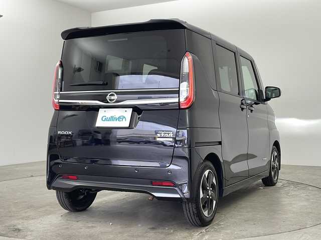 日産 ルークス HWS X プロパイロットED 兵庫県 2022(令4)年 6.3万km ブラック ・純正ナビ&TV&CD&DVD&BT&AUX/・プロパイロット/・アラウンドビューモニター/・両側パワースライドドア/・ハンズフリースライドドア/・衝突軽減ブレーキ/・車線逸脱警報/・車線逸脱防止支援/・先行車発進お知らせ機能/・ふらつき警報/・前後コーナーセンサー/・ビルトインETC/・LEDオートライト/・オートマチックハイビーム/・アイドリングストップ/・ブレーキホールド/・防眩ミラー/・W＋サイドエアバック/・カーテンエアバック/・スマートキー/・プッシュスタート