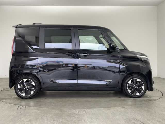 日産 ルークス HWS X プロパイロットED 兵庫県 2022(令4)年 6.3万km ブラック ・純正ナビ&TV&CD&DVD&BT&AUX/・プロパイロット/・アラウンドビューモニター/・両側パワースライドドア/・ハンズフリースライドドア/・衝突軽減ブレーキ/・車線逸脱警報/・車線逸脱防止支援/・先行車発進お知らせ機能/・ふらつき警報/・前後コーナーセンサー/・ビルトインETC/・LEDオートライト/・オートマチックハイビーム/・アイドリングストップ/・ブレーキホールド/・防眩ミラー/・W＋サイドエアバック/・カーテンエアバック/・スマートキー/・プッシュスタート