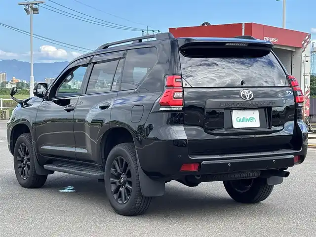 トヨタ ランドクルーザー プラド TX Lパッケージ マットブラED 佐賀県 2023(令5)年 1.5万km ブラック /ワンオーナー//サンルーフ//純正9型ナビ//フルセグTV/DVD/Bluetooth//バックカメラ//マットブラック塗装18インチアルミホイール//ブラックラダータイプルーフレール//マットブラックドアミラー//ブラックレザーシート//D・N席パワーシート//シートヒーター//ベンチレーション//ETC//スマートキー//トヨタセーフティーセンス//先行車発進お知らせ機能//PCS//LDA//オートハイビームアシスト//クリアランスソナー//パーキングサポートブレーキ//トラクションコントロール//レーダークルーズコントロール