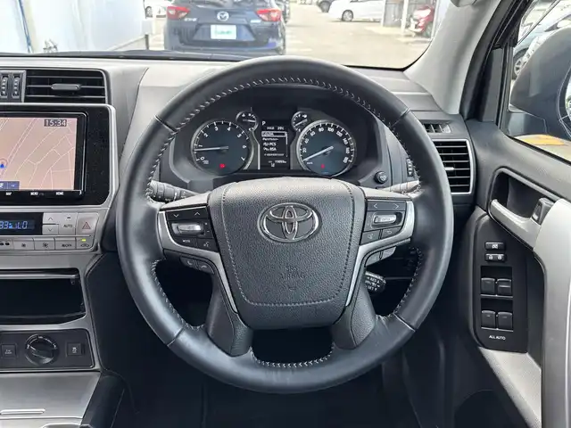トヨタ ランドクルーザー プラド TX Lパッケージ マットブラED 佐賀県 2023(令5)年 1.5万km ブラック /ワンオーナー//サンルーフ//純正9型ナビ//フルセグTV/DVD/Bluetooth//バックカメラ//マットブラック塗装18インチアルミホイール//ブラックラダータイプルーフレール//マットブラックドアミラー//ブラックレザーシート//D・N席パワーシート//シートヒーター//ベンチレーション//ETC//スマートキー//トヨタセーフティーセンス//先行車発進お知らせ機能//PCS//LDA//オートハイビームアシスト//クリアランスソナー//パーキングサポートブレーキ//トラクションコントロール//レーダークルーズコントロール