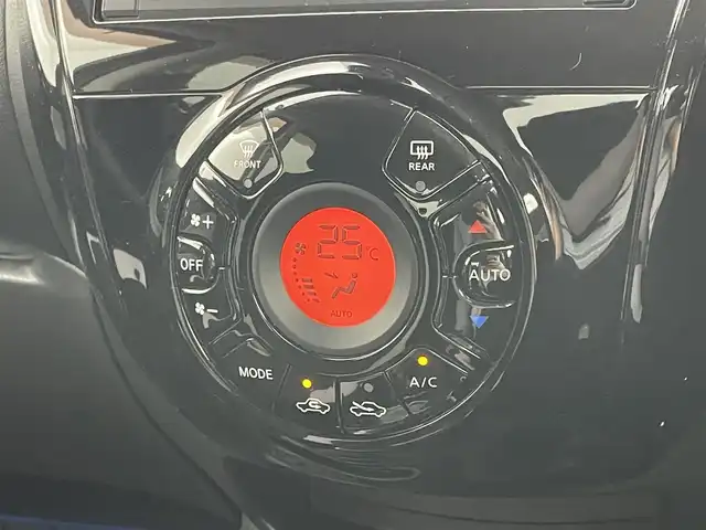 日産 ノート e－パワー X 岡山県 2016(平28)年 5.8万km スーパーブラック 純正メモリーナビ/（Bluetooth/フルセグTV/CD/DVD/USB】/エマージェンシーブレーキ/アラウンドビューモニター/ＥＴＣ/コーナーセンサー（前後）/プッシュスタート/アイドリングストップ/踏み間違い防止/横滑り防止装置/ISOFIX/ステアリングスイッチ/チルトステアリング/シートリフター/ウインカーミラー/ドアバイザー/スマートキー