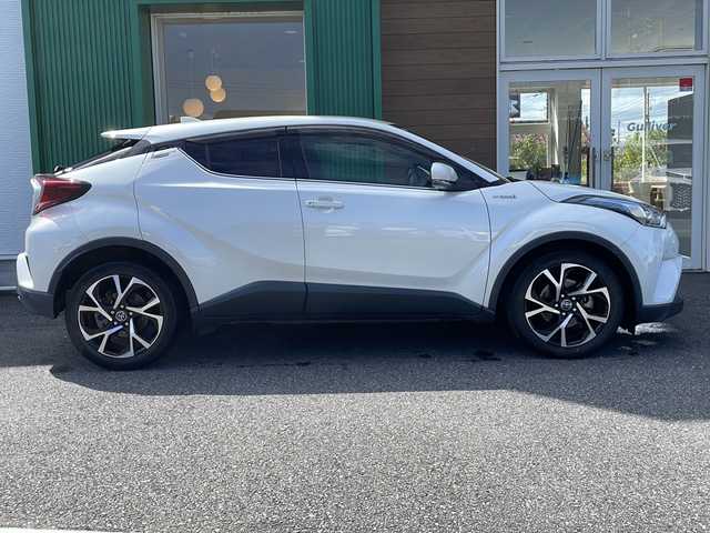 トヨタ Ｃ－ＨＲ G 岐阜県 2019(平31)年 3.2万km ホワイトパールクリスタルシャイン 禁煙車/純正SDナビ/AM/FM/CD/DVD/BT/フルセグTV/バックカメラ/プリクラッシュセーフティ /BSM/クリアランスソナー /レーダークルーズコントロール /オートライト/オートハイビーム/LEDヘッドライト/フォグランプ/ハーフレザーシート /シートヒーター /ステアリングスイッチ/電子パーキングブレーキ/ブレーキホールド/ビルトインETC