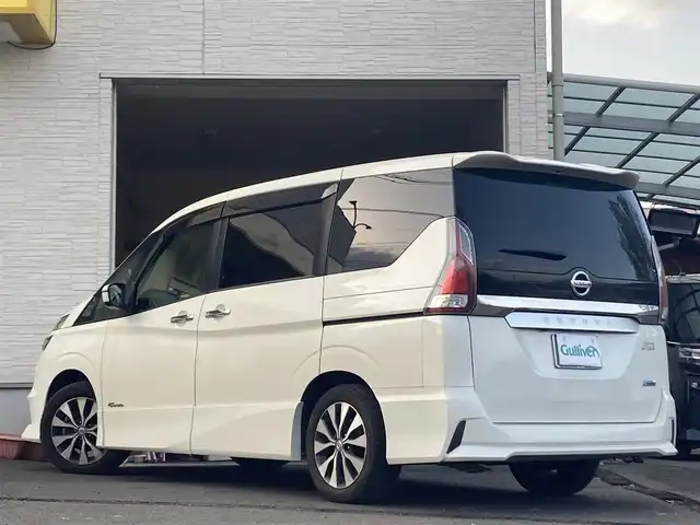 日産 セレナ ハイウェイスター Vセレクション 大分県 2017(平29)年 6.9万km ブリリアントホワイトパール 両側パワースライドドア /純正16インチアルミホイール/純正フロアマット/純正LEDヘッドライト/純正ナビ/フルセグTV/Bluetooth/オートライト/横滑り防止装置/衝突被害軽減ブレーキ/バックカメラ/クルーズコントロール/スマートキー/5月3日から5月7日までお休みの為、書類発送及び車両搬出は5月8日以降になります。