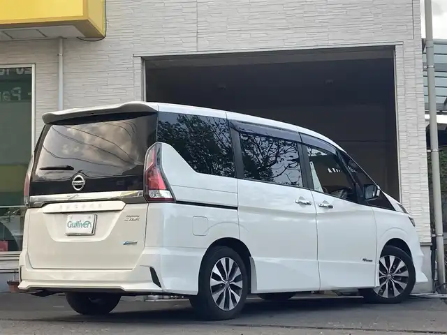 日産 セレナ ハイウェイスター Vセレクション 大分県 2017(平29)年 6.9万km ブリリアントホワイトパール 両側パワースライドドア /純正16インチアルミホイール/純正フロアマット/純正LEDヘッドライト/純正ナビ/フルセグTV/Bluetooth/オートライト/横滑り防止装置/衝突被害軽減ブレーキ/バックカメラ/クルーズコントロール/スマートキー/5月3日から5月7日までお休みの為、書類発送及び車両搬出は5月8日以降になります。