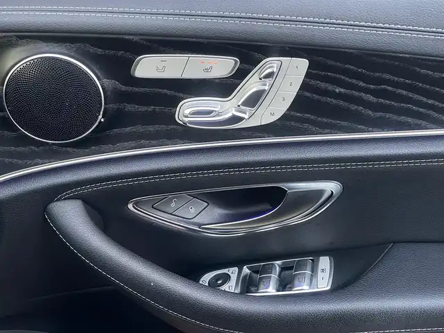 メルセデス・ベンツ Ｅ２２０ｄ アバンギャルド スポーツ 山梨県 2018(平30)年 3.5万km ダイヤモンドホワイト 黒半革/フロントリップ/リアディフューザー/純正HDDナビ/フルセグTV/全周囲カメラ/前席シートヒーター/ACC/レーンキープアシスト/ブラインドスポットアシスト/衝突軽減ブレーキ/アンビエントライト/純正19インチAW/インテリジェントライト/LEDヘッドライト/オートハイビーム