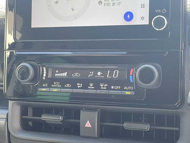 トヨタ シエンタ ハイブリッド Z 京都府 2022(令4)年 5.6万km ホワイトパールクリスタルシャイン 純正ディスプレイオーディオ　アラウンドビューモニター　プリクラッシュセーフティ　レーダークルーズコントロール　ブラインドスポットモニター　後席サーキュレーター　ＬＥＤヘッドライト　両側電動ドア　禁煙車