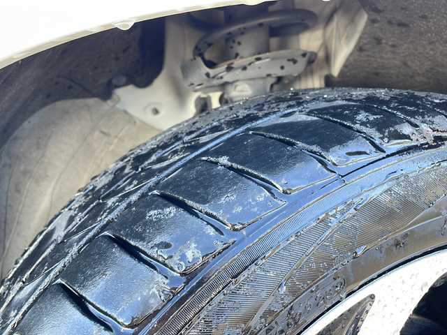 ホンダ ヴェゼル ハイブリッド Z ホンダセンシング 新潟県 2016(平28)年 7.1万km ホワイトオーキッドパール 純正メモリナビ/（DTV/DVD/Bluetooth）/バックカメラ/ホンダセンシング/衝突軽減/レーンキープアシスト/クルーズコントロール/ETC/革巻きステア/ステアリングスイッチ/パドルシフト/ハーフレザーシート/シートヒーター/フロアマット/LEDヘッドライト/フォグランプ/ウィンカーミラー/電格ミラー/ドアバイザー