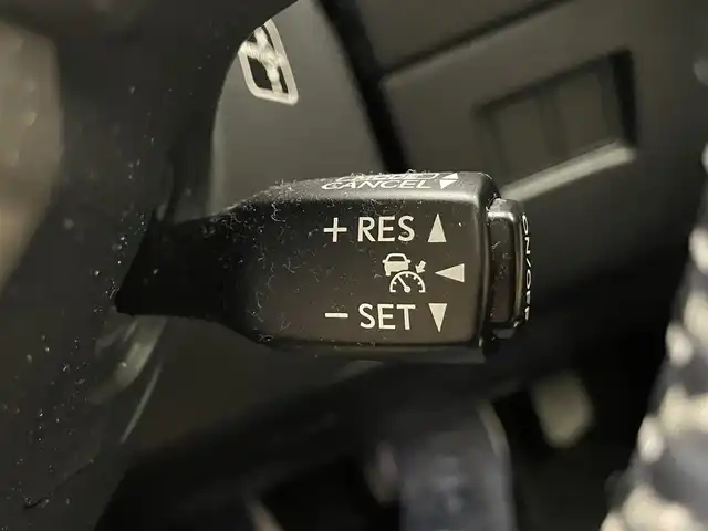 レクサス ＮＸ 300h Iパッケージ 滋賀県 2015(平27)年 4.9万km ソニッククォーツ 禁煙車/純正ナビ/（CD/DVD/Blu-ray/フルセグTV/SD/BT/USB/AUX/FM/AM）/プリクラッシュセーフティシステム（PCS）/レーンディパーチャーアラート（LDA）/オートマチックハイビーム（AHB）/レーダークルーズコントロール/バック・サイドカメラ/ビルトインETC/ベージュレザーシート/ドライブレコーダー/前席シートヒーター/前席パワーシート/デュアルエアコン/オートブレーキホールド/電動パーキングブレーキ/純正フロアマット/純正18インチAW