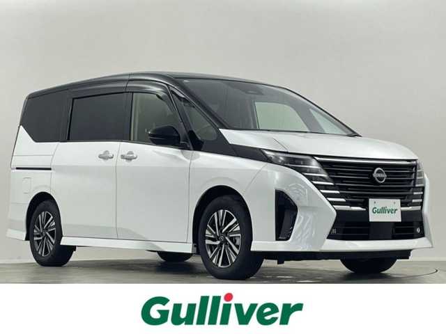 日産 セレナ e－パワー ハイウェイスター V 埼玉県 2025(令7)年 0.5万km パールⅡ 純正１２．３型ナビＴＶ　１１型後席モニター　プロパイロット　全方位カメラ　両側電動スライドドア　ＢＳＭ　ＬＥＤヘッドライト　ＥＴＣ２．０　スマートルームミラー　ハーフレザーシート　フルフラット