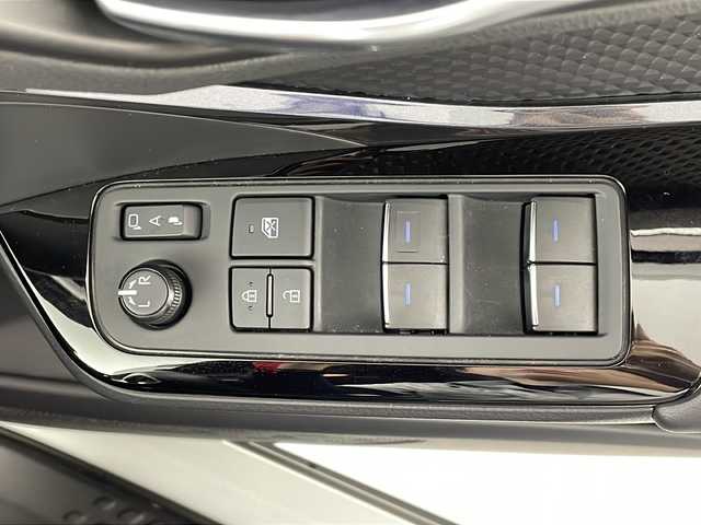 トヨタ Ｃ－ＨＲ G モード ネロセーフティプラスⅡ 岐阜県 2022(令4)年 2.4万km ホワイトパールマイカ トヨタセーフティーセンス/プリクラッシュセーフティ/レーントレーシングアシスト/オートハイビーム/ロードサインアシスト/純正ディスプレイオーディオ/ナビキット/フルセグTV/パノラミックビューモニター/クルーズコントロール/LEDヘッドライト/シートヒーター（運転席・助手席）/ハーフレザー/オートマチックハイビーム/TVキャンセラー/ETC