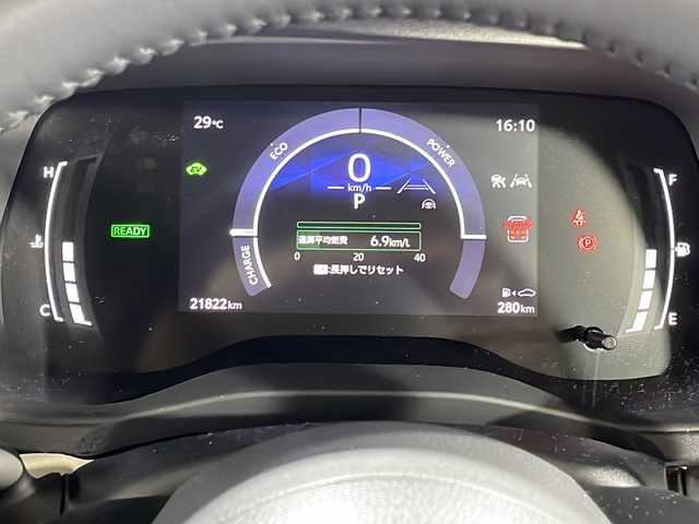 トヨタ シエンタ ハイブリッド Z 広島県 2022(令4)年 2.2万km アーバンカーキ 純正８型ディスプレイオーディオ/後席フリップダウンモニター/両側パワースライドドア/バックカメラ/ＡＣ１５００Ｗ/レーダークルーズコントロール/ＥＴＣ/ドラレコ/ブラインドスポットモニター/オートマチックハイビーム/衝突軽減/レーンキープ/踏み間違い防止/エアバッッグ(運転席/助手席/サイド/カーテン)/純正15インチホイールキャップ(185/65/R15)