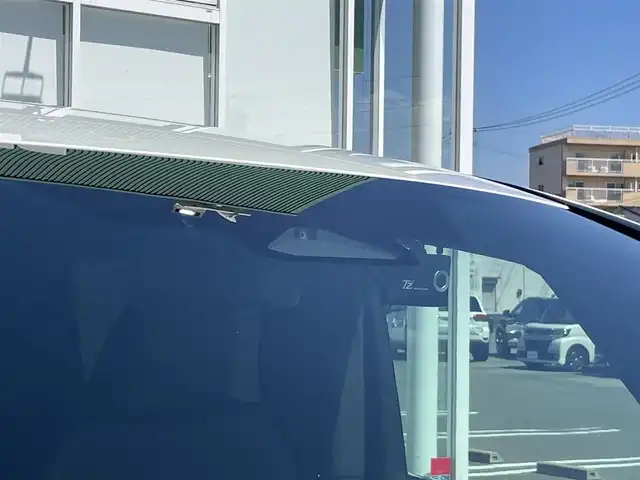 トヨタ ヴェルファイア ハイブリット Z プレミア 福岡県 2023(令5)年 2.7万km プラチナホワイトパールマイカ デジタルインナーミラー/ブラインドスポットモニター/全方位カメラ/ドライブレコーダー前後/ETC2.0/サンルーフ/運転席・助手席シートヒーター/運転席・助手席エアシート/ステアリングヒーター/両側パワースライドドア/純正アルミホイール/LEDヘッドライト