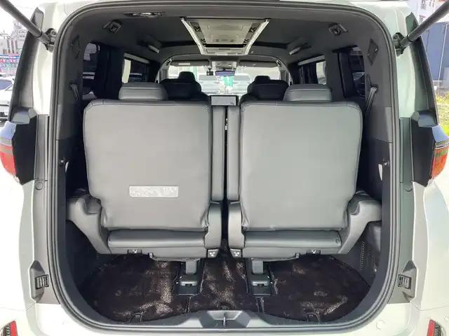 トヨタ ヴェルファイア ハイブリット Z プレミア 福岡県 2023(令5)年 2.7万km プラチナホワイトパールマイカ デジタルインナーミラー/ブラインドスポットモニター/全方位カメラ/ドライブレコーダー前後/ETC2.0/サンルーフ/運転席・助手席シートヒーター/運転席・助手席エアシート/ステアリングヒーター/両側パワースライドドア/純正アルミホイール/LEDヘッドライト