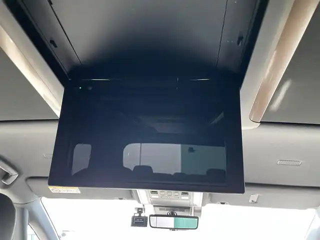 トヨタ ヴェルファイア ハイブリット Z プレミア 福岡県 2023(令5)年 2.7万km プラチナホワイトパールマイカ デジタルインナーミラー/ブラインドスポットモニター/全方位カメラ/ドライブレコーダー前後/ETC2.0/サンルーフ/運転席・助手席シートヒーター/運転席・助手席エアシート/ステアリングヒーター/両側パワースライドドア/純正アルミホイール/LEDヘッドライト