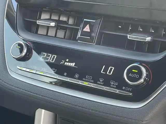 トヨタ カローラ クロス ハイブリッド Z 福岡県 2021(令3)年 3.1万km プラチナホワイトパールマイカ 禁煙車/トヨタセーフティセンス/PCS/LTA/ＢＳＭ/クリアランスソナー/PKSB/RCTA/純正９インチディスプレイオーディオ/フルセグTV/BT/AM/FM/applecarplay/androidauto/Miracast/全周囲カメラ/ルーフレール/ハンズフリーパワーバックドア/レーダークルーズコントロール/ハーフレザーシート/D席パワーシート/D/Nシートヒーター/ＬＥＤオートライト/フォグランプ/オートハイビーム/ステアリングリモコン/ビルトインETC/スマートキー/プッシュスタート/純正AW/電格ミラー/オートエアコン