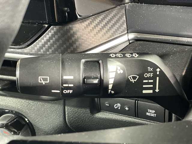 日産 ノート X 沖縄県 2023(令5)年 4.1万km グレー 県外仕入 /禁煙車 /NissanConnectナビゲーションシステム 9インチ/プロパイロット/ナビ連動機能付き/インテリジェントアラウンドビューモニター/移動物検知機能付き/インテリジェントルームミラー/ステアリングスイッチ/車載通信ユニット/BSW/後方車輛検知機能付き/RCTA /後退時後車両検知警報/ハイビームアシスト/スマート充電