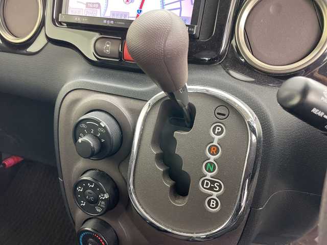 トヨタ スペイド X 道央・札幌 2013(平25)年 10.3万km ブラックマイカ ・4WD/・寒冷地仕様/・社外ナビ(BT&CD&DVD&SD&USB&ワンセグTV)/・片側パワースライドドア/・社外フリップダウンモニター/・社外ETC/・横滑り防止/プッシュスタート/・LEDヘッドライト/・スマートキー/・社外エンジンスターター/・純正AW付き夏タイヤ積み込み