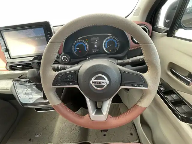 日産 デイズ ボレロ 千葉県 2021(令3)年 2.4万km 茶Ⅱ 全方位カメラ/ハーフレザー/フルセグTV/オートライト/純正ナビ/ETC/ドラレコ前/コーナーセンサー前後/純正フロアマット/純正14AW/USB/ABS/スマートキー/横滑り防止装置/Bluetooth