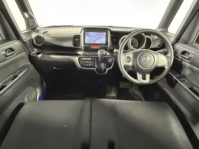 ホンダ Ｎ ＢＯＸ G SSパッケージ 佐賀県 2013(平25)年 4万km クリスタルブラックパール 社外7インチナビ/フルセグTV/CD/DVD/AM/FM/バックカメラ/両側パワースライドドア/ベンチシート/フロアマット/チップアップシート/ISOFIX対応シート/ドアバイザー/純正14インチアルミホイール/電動格納ミラー/ウィンカーミラー/横滑り防止装置/プッシュスタート/スマートキー/オートエアコン/ダブルエアバッグ/禁煙車