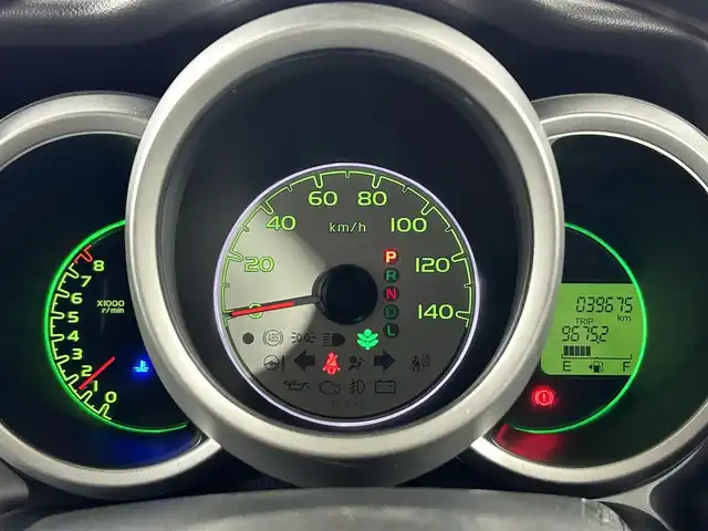 ホンダ Ｎ ＢＯＸ G SSパッケージ 佐賀県 2013(平25)年 4万km クリスタルブラックパール 社外7インチナビ/フルセグTV/CD/DVD/AM/FM/バックカメラ/両側パワースライドドア/ベンチシート/フロアマット/チップアップシート/ISOFIX対応シート/ドアバイザー/純正14インチアルミホイール/電動格納ミラー/ウィンカーミラー/横滑り防止装置/プッシュスタート/スマートキー/オートエアコン/ダブルエアバッグ/禁煙車