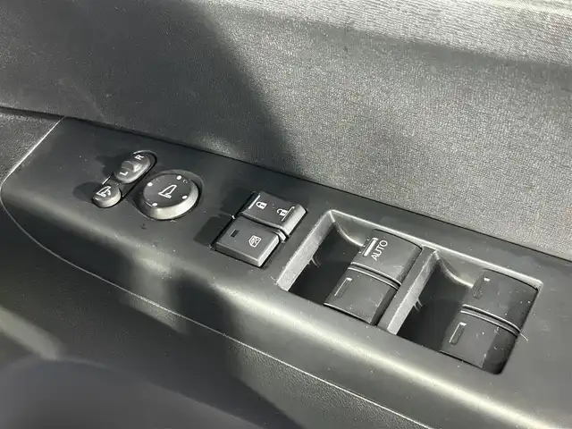 ホンダ Ｎ ＢＯＸ G SSパッケージ 佐賀県 2013(平25)年 4万km クリスタルブラックパール 社外7インチナビ/フルセグTV/CD/DVD/AM/FM/バックカメラ/両側パワースライドドア/ベンチシート/フロアマット/チップアップシート/ISOFIX対応シート/ドアバイザー/純正14インチアルミホイール/電動格納ミラー/ウィンカーミラー/横滑り防止装置/プッシュスタート/スマートキー/オートエアコン/ダブルエアバッグ/禁煙車
