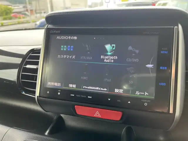 ホンダ Ｎ ＢＯＸ カスタム G ターボSSパッケージ 高知県 2013(平25)年 9.1万km プレミアムホワイトパール (株)IDOMが運営する【じしゃロン高知店】の自社ローン専用車両になります。こちらは現金またはオートローンご利用時の価格です。自社ローンご希望の方は別途その旨お申付け下さい