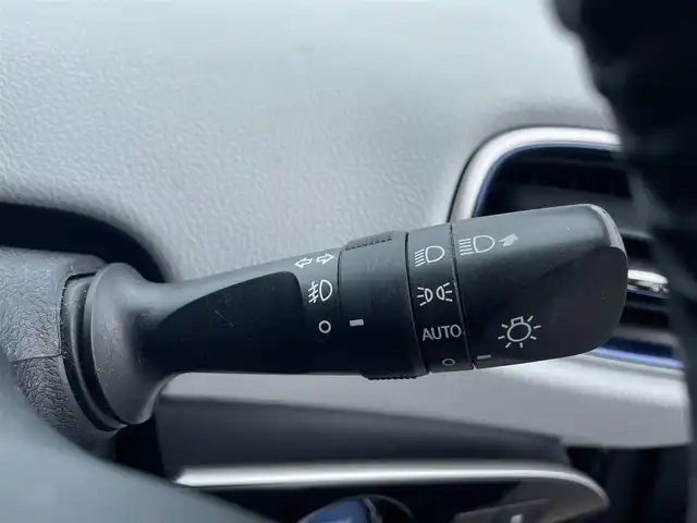 トヨタ プリウス S ツーリングセレクション 鳥取県 2016(平28)年 4.6万km スティールブロンドM トヨタセーフティセンス/純正ナビ【NSZN-W64T】/・フルセグ/・Bluetooth/・CD/DVD/バックカメラ/スマートキー/プッシュスタート/ETC/デイライト付き社外エアロ/レーダークルーズコントロール/専用レザーシート/前席シートヒーター/LEDヘッドライト＆LEDフォグ/ABS/オートマチックハイビーム/W&サイドエアバック/カーテンエアバック