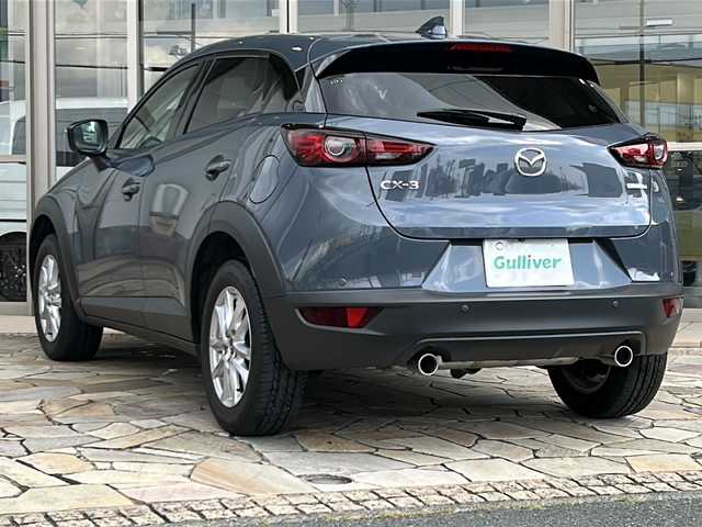 マツダ ＣＸ－３ 15S アーバンドレッサー 静岡県 2021(令3)年 1.1万km ポリメタルグレーM 純正SDナビ/・CD/・DVD/・フルセグＴＶ/・Bluetooth/・USB/・AM/・FM/主要装備/・衝突軽減/・レーンキープ/・追従クルコン/・BSM/・コーナーセンサー前後/・全方位カメラ/・HUD/・ハーフレザーシート/・シートヒーターD/N席/・ハンドルヒーター/・パドルシフト/・ステアリングリモコン/・LEDヘッドライト/・オートハイビーム/・純正フロアマット/・純正アルミホイール/・スペアキー1本