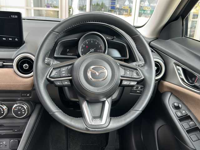 マツダ ＣＸ－３ 15S アーバンドレッサー 静岡県 2021(令3)年 1.1万km ポリメタルグレーM 純正SDナビ/・CD/・DVD/・フルセグＴＶ/・Bluetooth/・USB/・AM/・FM/主要装備/・衝突軽減/・レーンキープ/・追従クルコン/・BSM/・コーナーセンサー前後/・全方位カメラ/・HUD/・ハーフレザーシート/・シートヒーターD/N席/・ハンドルヒーター/・パドルシフト/・ステアリングリモコン/・LEDヘッドライト/・オートハイビーム/・純正フロアマット/・純正アルミホイール/・スペアキー1本