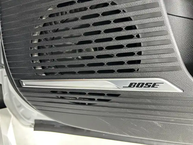 日産 オーラ G レザーエディション 佐賀県 2024(令6)年 1.1万km ピュアホワイトパール 純正９インチナビ/Apple CarPlay/HDMI/Bluetooth//フルセグTV/AM/FM/USB/アラウンドビューモニター/衝突軽減ブレーキ/車線逸脱警報/ブラインドスポットモニタリング/クリアランスソナー/レザーシート【本革】/パワーシート/デジタルインナーミラー/ビルトインＥＴＣ2.0/ＬＥＤヘッドライト/ISOFIX/社外フロアマット/純正17インチアルミホイール