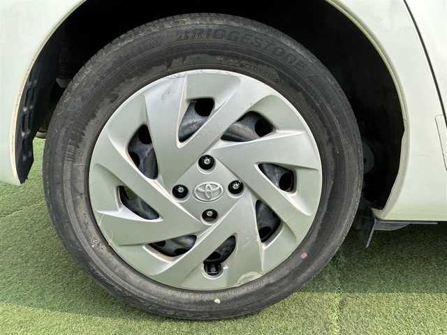 トヨタ アクア S スタイルブラック 香川県 2018(平30)年 4.8万km プラチナホワイトパールマイカ 登録時走行距離 47586km/純正ナビ/→AM/FM/フルセグTV/Bluetooth/バックカメラ/ドライブレコーダー/ビルトインETC/ステアリングリモコン/電動格納ミラー/純正15インチAW/プッシュスタート/スマートキー/プリクラッシュセーフティ/レーンディパーチャーアラート/横滑り防止装置