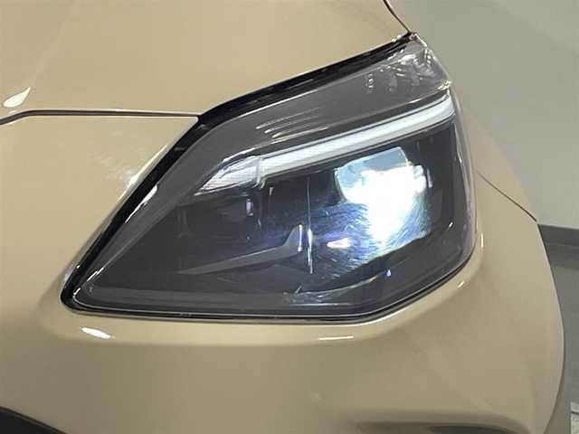 トヨタ ヤリスクロス ハイブリッド Z 愛知県 2023(令5)年 0.9万km ベージュ 純正８インチディスプレーナビ　/（AM/FM/Bluetooth/フルセグTV/Miracast/CarPlay)/ＡＣ１００Ｖ　/パノラミックビューモニター　/トヨタセーフティセンス　/　　-プリクラッシュセーフティ/　　-レーントレーニングアシスト＋レーンディパーチャーアラート/　　-レーダークルーズコントロール（ACC)/　　-オートマチックハイビーム/　　-ロードサインアシスト/　　-発進遅れ告知機能/ビルトインＥＴＣ２．０　/デジタルインナーミラー　/ブラインドスポットモニター　/シートヒーター　/ステアリングヒーター/D席パワーシート/LEDヘッドライト/USB接続/プッシュスタート/　　-スマートキー