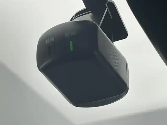 日産 オーラ G レザーエディション 愛知県 2021(令3)年 3万km ピュアホワイトパール 純正９型ナビ　ＢＯＳＥ　プロパイロット　黒革　全方位カメラ　デジタルインナーミラー　ワイヤレス充電　ＥＴＣ２．０　純正前後ドラレコ　衝突軽減　ＬＥＤオートライト　プッシュスタート　スマートキー　禁煙車