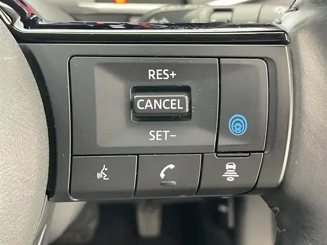 日産 オーラ G レザーエディション 愛知県 2021(令3)年 3万km ピュアホワイトパール 純正９型ナビ　ＢＯＳＥ　プロパイロット　黒革　全方位カメラ　デジタルインナーミラー　ワイヤレス充電　ＥＴＣ２．０　純正前後ドラレコ　衝突軽減　ＬＥＤオートライト　プッシュスタート　スマートキー　禁煙車