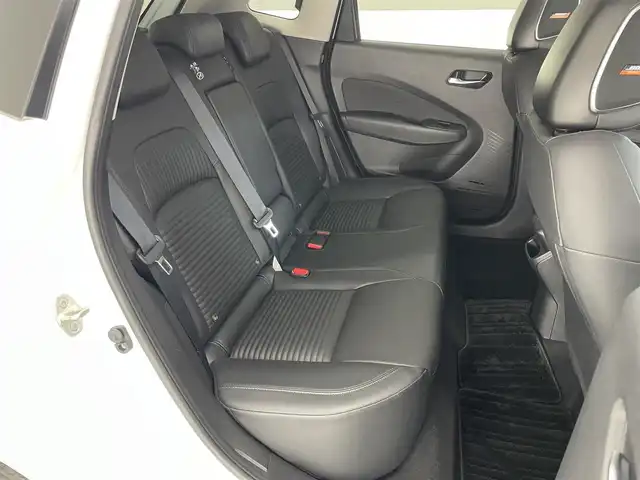 日産 オーラ G レザーエディション 愛知県 2021(令3)年 3万km ピュアホワイトパール 純正９型ナビ　ＢＯＳＥ　プロパイロット　黒革　全方位カメラ　デジタルインナーミラー　ワイヤレス充電　ＥＴＣ２．０　純正前後ドラレコ　衝突軽減　ＬＥＤオートライト　プッシュスタート　スマートキー　禁煙車