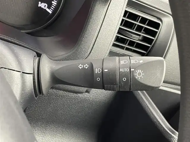ダイハツ アトレー バン RS 埼玉県 2022(令4)年 1.4万km オフビートカーキM ワンオーナー/オーディオディスプレイ/BT/USB/AppleCarPlay/AndroidAuto/フルセグTV/両側パワースライドドア/ドライブレコーダー/レーダークルーズコントロール/バックカメラ/ETC/レーンキープアシスト/衝突被害軽減システム/TVキャンセラー/コーナーセンサー/キセノンオートライト/スマートキー