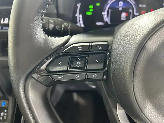 トヨタ シエンタ ハイブリッド Z 佐賀県 2022(令4)年 8.6万km アーバンカーキ 禁煙車/純正10.5インチナビ/フルセグTV/Bluetooth/AM/FM/MiraCast/全周囲カメラ/ETC/両側パワースライドドア/トヨタセーフティーセンス/プリクラッシュセーフティー/レーンキープ/ブラインドスポットモニター/クリアランスソナー/ロードサインアシスト/リアクロストラフィックアラート/レーダークルーズコントロール/純正15インチアルミホイール/社外フロアマット