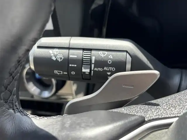 レクサス ＮＸ 350h バージョンL 福岡県 2024(令6)年 0.3万km ソニッククォーツ サンルーフ/メーカーナビ（BLUETOOTH/フルセグ)/アラウンドビューモニター/バックカメラ/フロントカメラ/サイドカメラ/電動リアゲート/レーダークルーズコントロール/LEDヘッドライト/オートライト/オートマチックハイビーム/レザーシート/DN席シートヒーター/DN席エアシート/DN席パワーシート/シートメモリー/純正20インチAW/パドルシフト/USB入力端子/ワイヤレス充電/デジタルインナーミラー/横滑り防止装置/コーナーセンサー/レーンキープアシスト/盗難防止装置/衝突軽減システム/スマートキー/ETC2.0