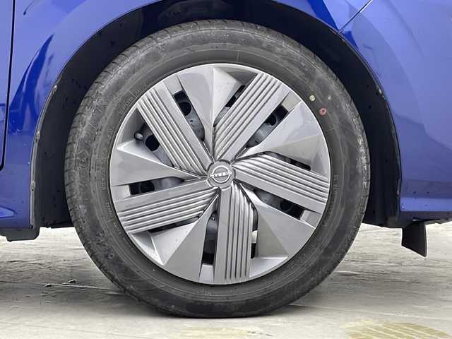 日産 ノート X 群馬県 2022(令4)年 2.1万km オーロラフレアブルーパール 純正９型ナビ　フルセグＴＶ　衝突被害軽減ブレーキ　ビルトインＥＴｃ　レーンキープアシスト　クリアランスソナー　純正ドライブレコーダー　アイドリングストップ　純正１６インチアルミホイール　スマートキー