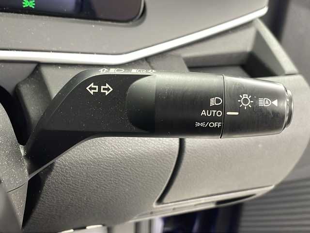 日産 ノート X 群馬県 2022(令4)年 2.1万km オーロラフレアブルーパール 純正９型ナビ　フルセグＴＶ　衝突被害軽減ブレーキ　ビルトインＥＴｃ　レーンキープアシスト　クリアランスソナー　純正ドライブレコーダー　アイドリングストップ　純正１６インチアルミホイール　スマートキー