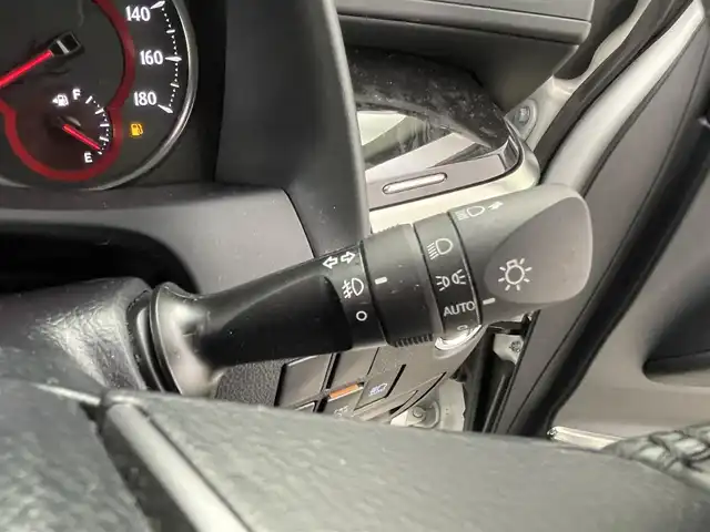 トヨタ アルファード S Cパッケージ 愛知県 2021(令3)年 4.4万km ホワイトパールクリスタルシャイン トヨタセーフティーセンス/・プリクラッシュ/・衝突軽減/・車線逸脱/・レーンアシスト/・レーダークルーズコントロール/純正ディスプレイナビ/・フルセグ/・Bluetooth/・CD/・DVD/ステアリングヒーター/ウッドコンビハンドル/ステアリングリモコン/ブレーキホールド/電子パーキングシステム/パワーバックドア/両側パワースライドドア/バックカメラ/ドライブレコーダー/フリップダウン/ツインサンルーフ/キャプテンシート/クリアランスソナー