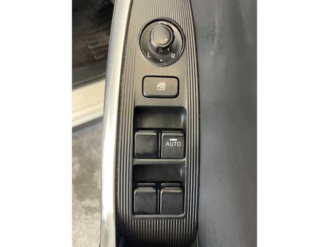 マツダ ＣＸ－５ 20S Lパッケージ 静岡県 2013(平25)年 9.6万km クリスタルホワイトパールマイカ (株)IDOMが運営する【じしゃロン浜松店】の自社ローン専用車両になりますこちらは現金またはオートローンご利用時の価格です。自社ローンご希望の方は別途その旨お申付け下さい/プッシュスタート/ドアバイザー/フルセグテレビ/AAC/横滑り防止装置/Bluetooth接続/ABS/AFS/ダブルエアバッグ/カーテンエアバッグ/盗難防止装置