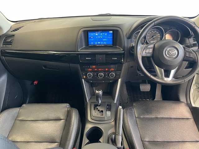 マツダ ＣＸ－５ 20S Lパッケージ 静岡県 2013(平25)年 9.6万km クリスタルホワイトパールマイカ (株)IDOMが運営する【じしゃロン浜松店】の自社ローン専用車両になりますこちらは現金またはオートローンご利用時の価格です。自社ローンご希望の方は別途その旨お申付け下さい/プッシュスタート/ドアバイザー/フルセグテレビ/AAC/横滑り防止装置/Bluetooth接続/ABS/AFS/ダブルエアバッグ/カーテンエアバッグ/盗難防止装置