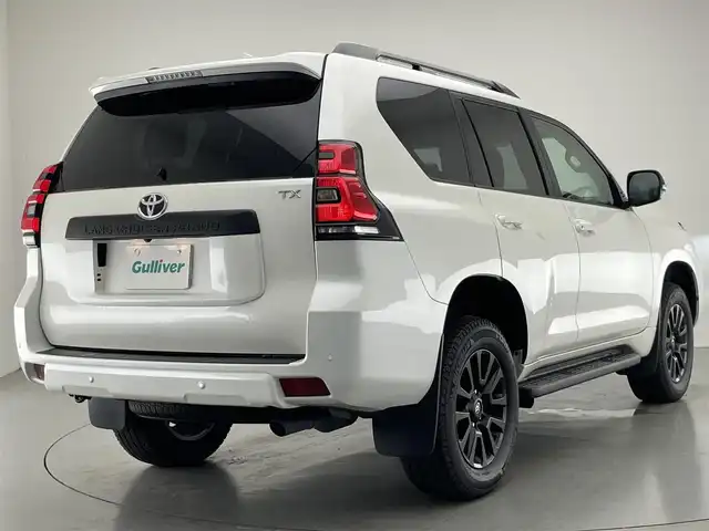 トヨタ ランドクルーザー プラド TX Lパッケージ マットブラED 愛知県 2023(令5)年 1.2万km ホワイトパールクリスタルシャイン 純正９型ナビ　フルセグＴＶ　Ｂｌｕｅｔｏｏｔｈ　ムーンルーフ　パノラミックビューモニター　黒革　パワーシート　シートエアコン　レーダークルコン　衝突軽減　ルーフレール　ＥＴＣ　ＬＥＤオートライト　禁煙