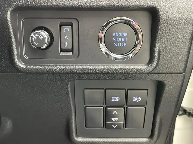 トヨタ ランドクルーザー プラド TX Lパッケージ マットブラED 愛知県 2023(令5)年 1.2万km ホワイトパールクリスタルシャイン 純正９型ナビ　フルセグＴＶ　Ｂｌｕｅｔｏｏｔｈ　ムーンルーフ　パノラミックビューモニター　黒革　パワーシート　シートエアコン　レーダークルコン　衝突軽減　ルーフレール　ＥＴＣ　ＬＥＤオートライト　禁煙