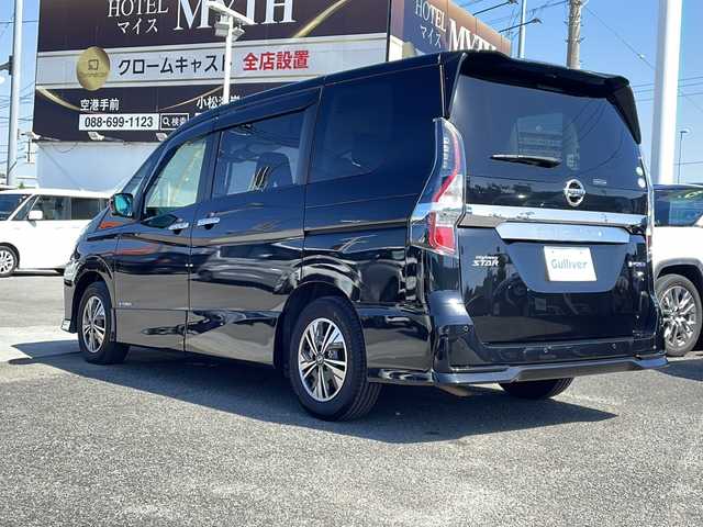 日産 セレナ e－パワー ハイウェイスター V 徳島県 2020(令2)年 4.2万km ダイヤモンドブラック 純正SDナビ　MM319D-W/（Bluetooth/フルセグ/CD/DVD/SD）/アラウンドビューモニター/純正フリップダウンモニター/エマージェンシーブレーキ/ブラインドスポットモニター/レーンキープアシスト/クルーズコントロール/コーナーセンサー/両側パワースライドドア/プッシュスタート/スマートキー/スペアキー